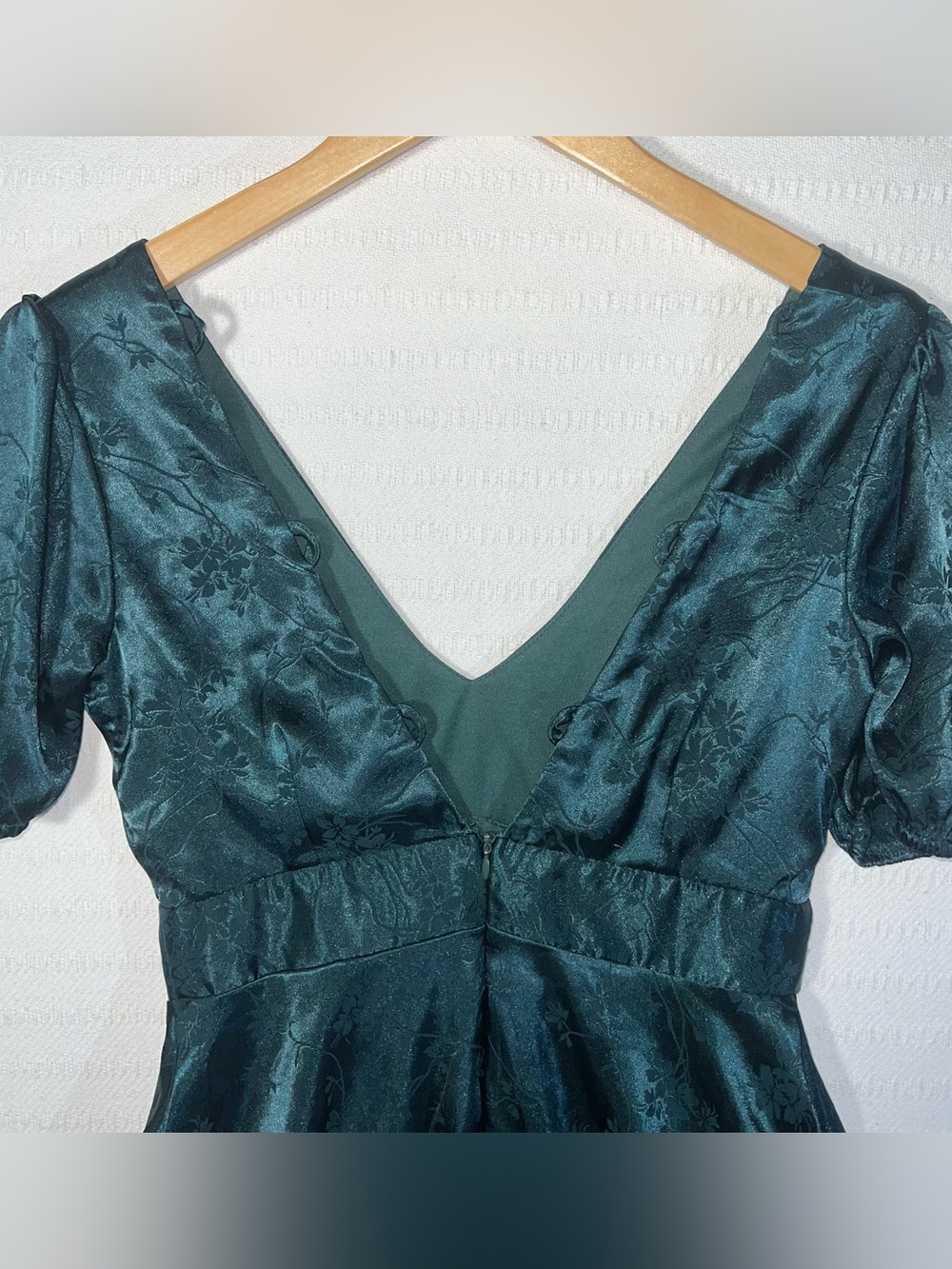 Allison & Kelly Womens Babydoll Puff Sleeve Satin Milkmaid Dress Size S Party - Picture 4 of 7